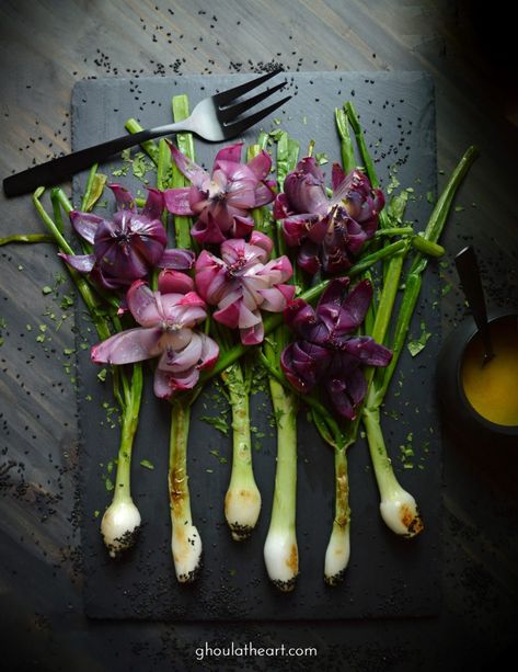 Night-Blooming Lilies - Ghoul at Heart Witches Garden, Types Of Onions, Blooming Onion, Miso Butter, Onion Bulbs, Decorações Com Comidas, The Witches, Red Onions, Halloween Recipes