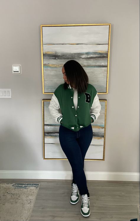 Green Ones Outfit, George Green Jordan 1 Outfit, Outfits With Jordan 3s Lucky Green, Green Air Jordans Outfit, Jordan 1 Green Outfit Women, Lucky Green Jordan 1 Outfit Women, Dark Green Dunks Outfit, Gorge Green Jordan 1 Outfit, Jordan 1 Green Outfit