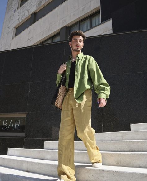 Brown Green Outfit Men, Colourful Male Outfits, Earth Tone Fashion Men, Color Outfit Ideas, Neutral Color Outfits, Interview Suits, Fashion Studies, What To Wear Tomorrow, Dark Academia Outfits