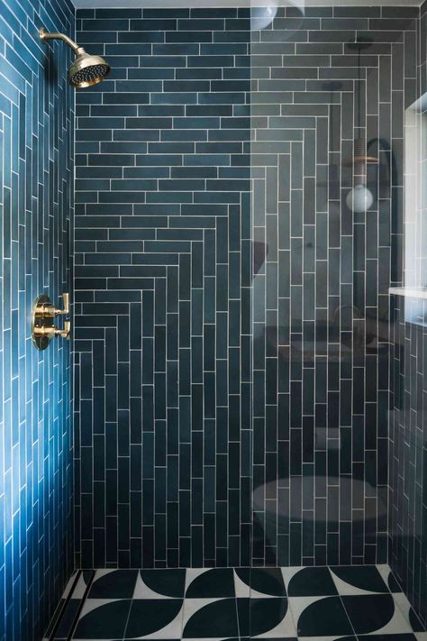 Is Subway Tile No Longer Trendy? Designers Spill Why They'll Always Love It Yond Interiors, Tile Bathrooms, Subway Tile Patterns, Blue Subway Tile, Natural Stone Countertops, Black Tile, Tile Trends, Black Tiles, Bathroom Reno