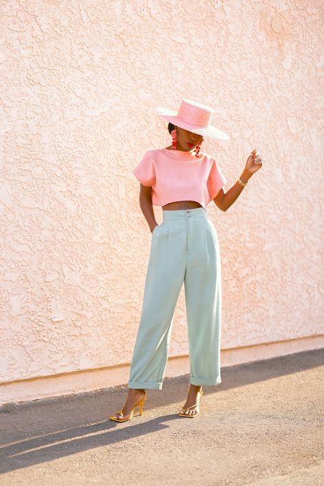 Folake Kuye Huntoon, Pegged Pants Outfit, Pegged Pants, Buttoned Crop Top, Peg Pants, Button Crop Top, Style Pantry, Classy And Fabulous, Outfit Details