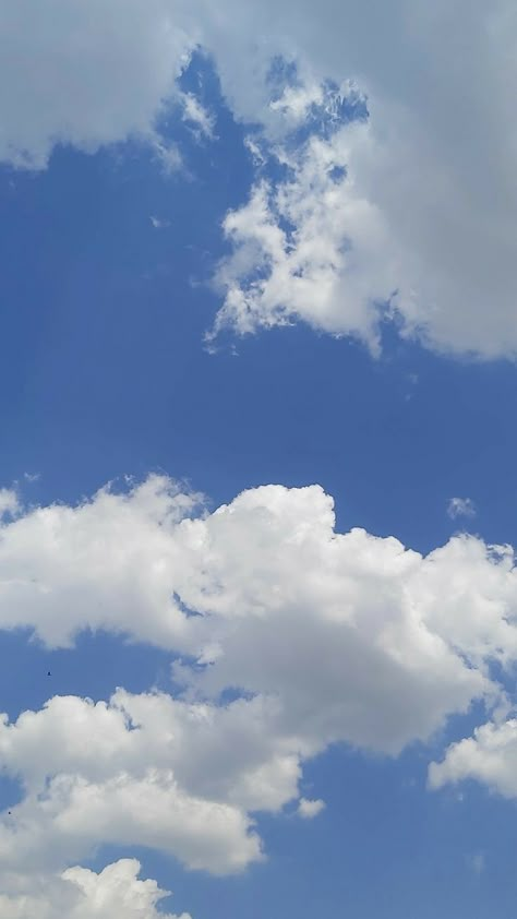 Nubes Aesthetic, Blue Sky Images, Blue Sky Photography, Blue Sky Wallpaper, Blue Sky Clouds, Clouds Photography, Cloud Wallpaper, Sky Pictures, Pretty Sky