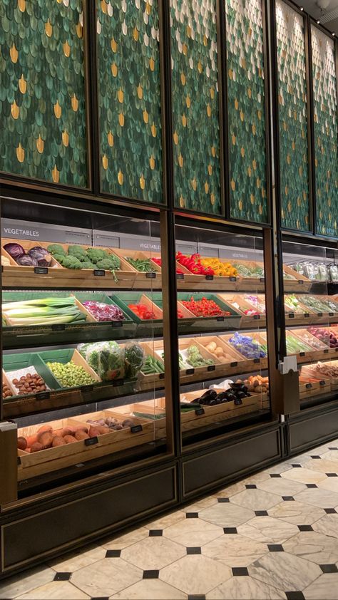 #harrods #uk #london #aesthetic #vegetables #grocery Fancy Grocery Store, Harrods Aesthetic, London Grocery Stores, Magical Britain, Grocery Store Aesthetic, Vegetables Grocery, London Harrods, Tropical Aesthetic, The Road Not Taken