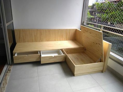 Built In Sofa Small Space, Diy Corner Couch, Built In Corner Sofa, Diy Built In Couch, Diy Sofa With Storage, Built In Sofa With Storage, Plywood Couch, Small Corner Couch, Sofa Drawer