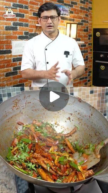 Bhupender Rawat on Instagram: "Chill potato recipe #honestkitchen" Chilli Potato Recipes, Chilli Potato, Home Science, Chilli Recipes, Indian Cooking Recipes, Vegetarian Snacks Recipes, Potato Recipe, Vegetarian Snacks, Snacks Recipes