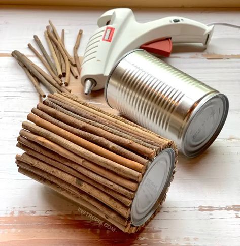 Ideas Recicladas, Easy Recycled Crafts, Takken Decor, Dekoratívne Vence, Recycled Tin Cans, Recycled Tin, Tin Can Crafts, Deco Nature, Dekor Diy