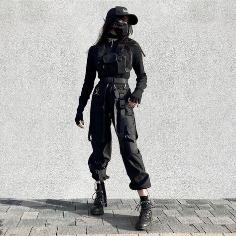 Warcore Aesthetic, Female Biker Outfit, Tech Wear Women, Techwear Outfits Women, Techwear Female, Tech Wear Aesthetic, Female Techwear, Women Techwear, Duty After School