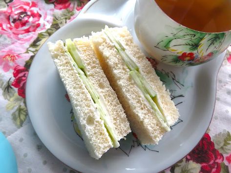 Cucumber Finger Sandwiches Smoked Salmon Sandwich, Christmas Trifle, Cucumber Tea Sandwiches, Salmon Sandwich, The English Kitchen, English Christmas, English Kitchen, Finger Sandwiches, Cucumber Sandwiches