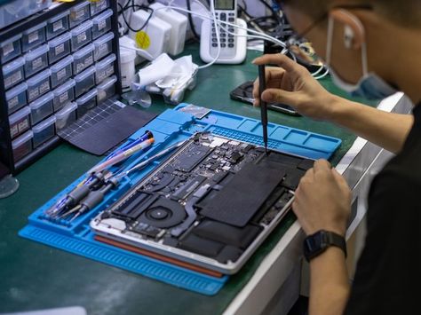 MacBook Pro repair at Mac Infinity Sinagpore. Full range of Apple product repair service, etc , #iphonerepairsingapore #macbookrepairsingapore #Applerepairsingapore #applewatchrepair #macrepairnearme #macbookscreenreplacement #macbooklcd #macbookbatteryreplacement #macbooktrackpad #macbooklogicboard #macbookmotherboardrepair #macservice #istudio #applestore #appleservice #applesingapore Apple Repair, Macbook Repair, Ipad Repair, Apple Macintosh, Apple Service, Iphone Repair, Screen Replacement, Apple Store, The Spot