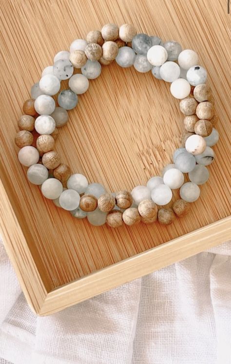 Making Gemstone Bracelets, Gemstone Bead Bracelet Ideas, Wooden Bead Bracelet Ideas, Diy Stretch Bracelets, Everyday Holistic Gemstone Beaded Bracelets, Holistic Bracelets With Natural Stones, Neutral Beaded Bracelets, Wood Bead Bracelet Ideas, Bohemian Howlite Beaded Bracelets With Natural Stones