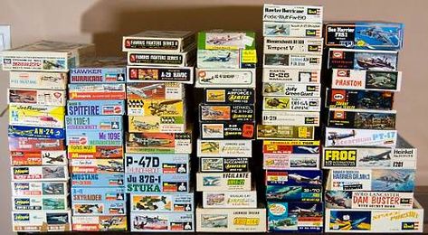 Revell Model Cars, Plastic Model Airplane Kits, Revell Model Kits, Hobby Desk, Revell Monogram, Metal Model Kits, Scale Model Building, Airplane Models, Plastic Model Kits Cars