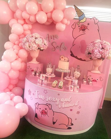 Piglet Birthday, Baby Shower Reveal Ideas, Pig Baby Shower, Pig Birthday Cakes, Gift Hacks, Linen Bags, Mexican Birthday, Pig Cake, Happy Birthday Template