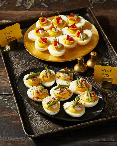 Fun and easy deviled egg appetizer recipes for a perfect 20's themed New Near's party | More recipes on www.blog.HelloFresh.com Roaring 20s Party Food, Gatsby Party Food, Great Gatsby Table, 1920s Party Food, Themed Party Food Ideas, 1920s Food, Great Gatsby Movie, Egg Appetizer, Gatsby Movie