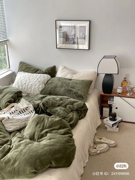 Green And Grey Room Aesthetic, Army Green Room Decor, Room Ideas Grey And Green, Green Aesthetic Bedding, Cozy Green Bed, Green And Cream Bed, Brown And Green Room Bedrooms, Sage Green And Brown Bedroom Ideas, Cozy Bed Green