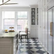 Harlequin Floor Tiles Design Ideas Porcelain Tile Floor Kitchen, Checkered Flooring, Transitional Kitchen Design, Patterned Floor Tiles, Foyer Design, Black And White Tiles, Home Luxury, Kitchen Farmhouse, Kitchen Floor Tile