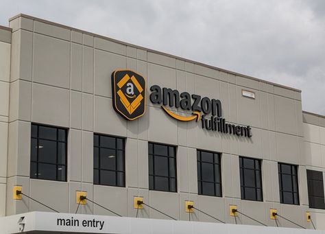 Yeah, thinking that Amazon would locate its second headquarters in Spokane was always pretty absurd. But an Amazon fulfillment center? Now that made a lot... Warehouse Building, Warehouse Worker, Fulfillment Center, Amazon Marketing, Amazon Fulfillment Center, Tech Job, Block Chain, Data Breach, Amazon Fba