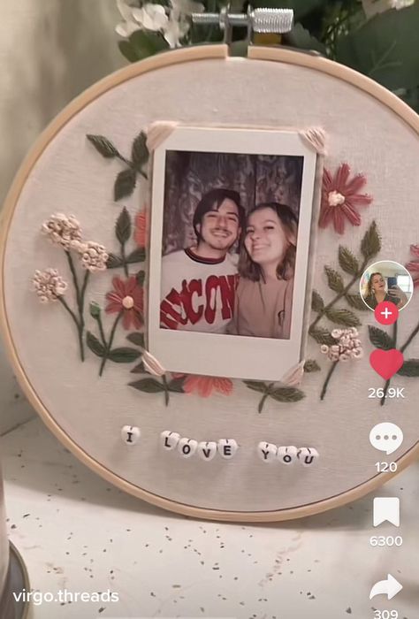 Embroidery Photo Hoop, Instax Embroidery Hoop, Polaroid Embroidery Hoop, Embroidery Hoop Polaroid Frame, Photo Embroidery Hoop Ideas, Embroidery Hoop Frame, Embroidery Gift For Boyfriend, Embroidery Gifts For Boyfriend, Framed Embroidery Ideas