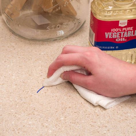 10 Clever Ways to Remove Permanent Marker from Any Surface Remove Permanent Marker, Homemade Toilet Cleaner, Clean Baking Pans, Marker Stain, Cleaning Painted Walls, Glass Cooktop, Deep Cleaning Tips, Natural Cleaners, Car Wax