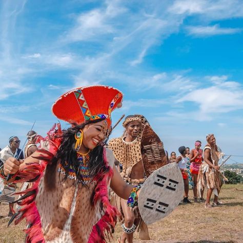 Zulu Bride Traditional Attire, Zulu Traditional Wedding Dresses, Zulu Bride, Traditional Headwear, Zulu Traditional Wedding, Zulu Traditional Attire, African Print Wedding Dress, Africa Traditional, Zulu Wedding