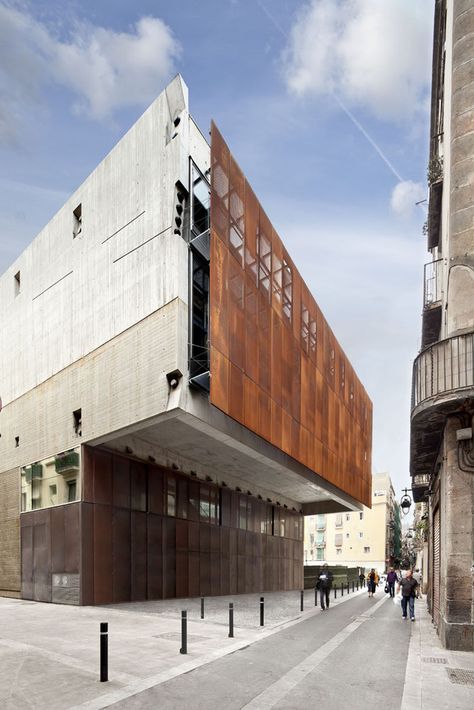 Film Theatre of Catalonia,© Adrià Goula Solar Shading, Building Skin, Metal Facade, Film Institute, Building Facade, Corten Steel, Gothic Architecture, Facade Architecture, Facade Design