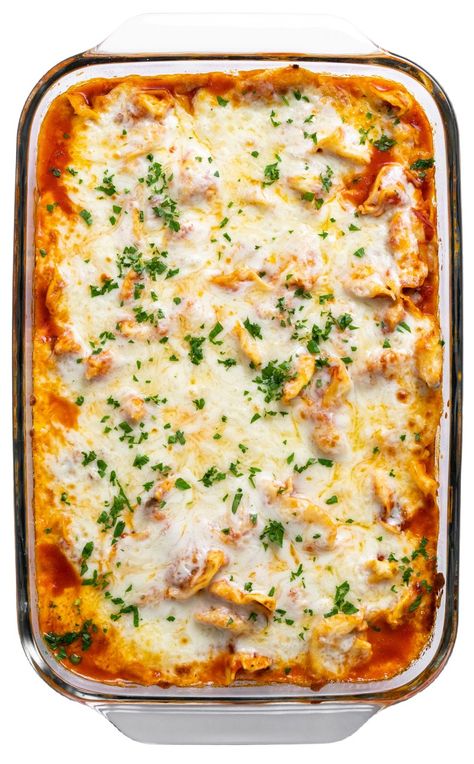 Tortellini Recipes Casserole, Baked Chicken Tortellini Recipes, Tortellini Baked Casserole, Tortellini Lasagna Bake, Tortellini Casserole Recipes, Tortellini Bake Recipes, Easy Tortellini Bake, Tortellini Pasta Bake, Baked Cheese Tortellini