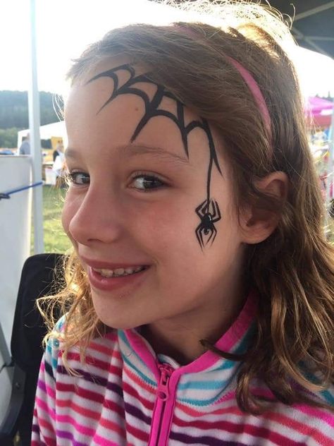 Simple Spider Face Paint, Spider Makeup Kids, Super Easy Face Paint, Kids Face Painting Ideas Easy Halloween, Disney Face Paint Easy, Face Paint Crayons Ideas, Halloween Face Paint Ideas For Kids, Simple Halloween Face Painting For Kids, Face Painting Simple Easy