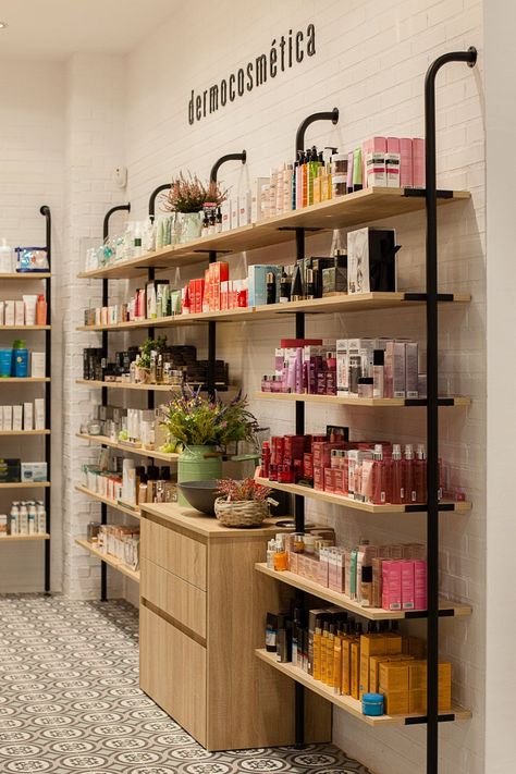 Small Shop Interior, Pet Store Design, Salon Interior Design Ideas, Hair Salon Interior Design, Pharmacy Decor, Nail Salon Interior Design, Shelf Stand, Grocery Store Design, Hair Salon Interior