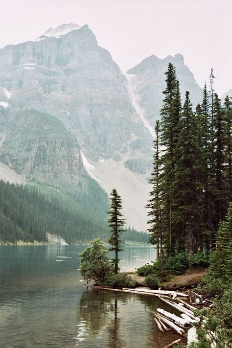 The Still Wanderer | johntirso: Lake Moraine. .Tirso: Wanderlust Aesthetic, Landscape Designs, Jolie Photo, Photography Travel, Alam Yang Indah, Wanderlust Travel, Favorite Pins, Nature Travel, Pacific Northwest