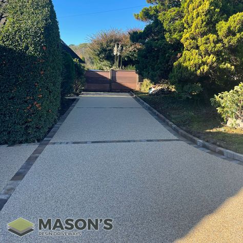 Resin Driveway in Tiropetra 🧱🌟 Here at Mason's, we can be your perfect driveway partner - if you're looking for a high-quality resin driveway, we're ready to meet all your requirements. 📲 01524 888547 🌐 https://resindrivewaysmorecambe.co.uk/ 🌐 https://www.resindrivewayspreston.co.uk/ Please LIKE & SAVE to support our family-run local business 👍 Resin Driveway Ideas Uk, Driveway Ideas Uk, Resin Driveway Ideas, Tarmac Driveways, Resin Bound Driveways, Resin Driveway, Driveway Installation, Pattern Concrete, Driveway Ideas