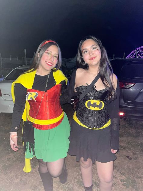 Creating Fun and Easy Halloween Costumes for Besties is a fantastic way to celebrate the spooky season! #costumes #costume #costumeidea #costumediy #costumeinspiration #costumegoals #magicmikeoutfit #magicmike #halloween #halloweencostumeideas Halloween Costume For Blonde And Brunette, Robin Batman Costume, Robin And Batman Costumes, Batman And Robin Halloween Costumes, Duo Brunette Halloween Costumes, Batman Costume Woman, Batman And Robin Costume For Women, Brunette Duo Costumes, Costumes For Brunettes Halloween