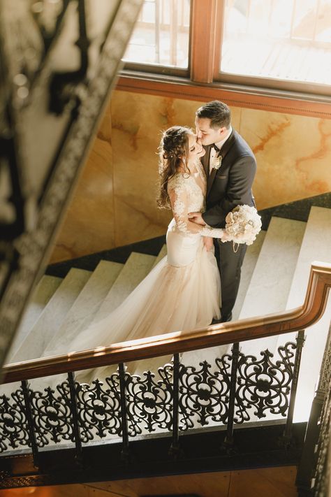 Castle Green Pasadena wedding photos, wedding posing inspiration, bride and groom on stairs.  #castlegreen #pasadenawedding #weddingphotoinspiration Wedding Stairs, Wedding Staircase, Pose Pengantin, Pasadena Wedding, Wedding Posing, Lovely Person, Wedding Portrait Poses, Wedding Couple Photos, Wedding Photography Bride