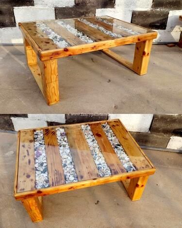 Pallet Wood, Wooden Pallets, Wooden Pallet Coffee Table, Coffee Table Plans, Interior Decorating Styles, Pallet Garden, Table Plan, Wooden Diy, Pallet Coffee Table