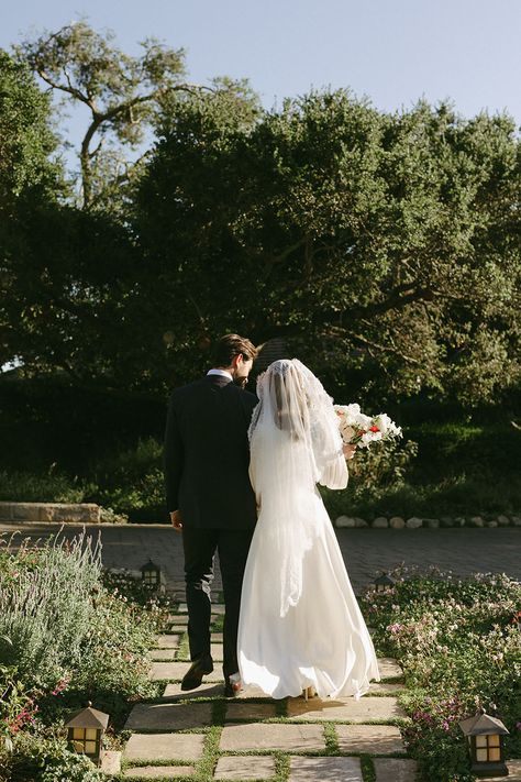 Intimate San Ysidro Ranch Wedding | 100 Layer Cake San Ysidro Ranch Wedding, Ojai Wedding, San Ysidro Ranch, San Ysidro, Malibu Wedding, Brown Wedding, 100 Layer Cake, Gorgeous Gardens, Large Weddings