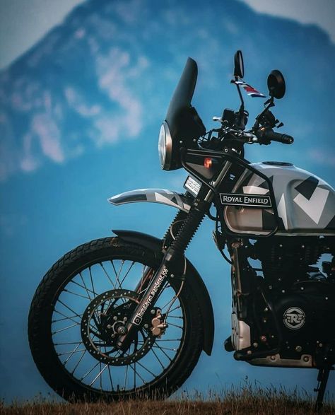 Himalaya Bike, Bullet Wallpaper, Re Himalayan, Himalayan Bike, Royal Enfield Hd Wallpapers, Himalayan 450, Himalayan Royal Enfield, Bike Modification, Aesthetic Bike