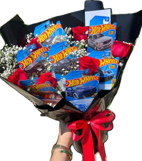 Hot Wheels x Flor Hermosa Bouquets 🤝🏻🏁 #florhermosabouquets #nationalbffday #hotwheels #forhim #custombouquet #instaflowers #explorepage | Instagram Hot Wheels Bouquet, Car Bouquet, National Bff Day, Lighting Mcqueen, Boo Basket, Custom Bouquet, Hot Wheels Cars, On October 3rd, Boyfriend Gifts