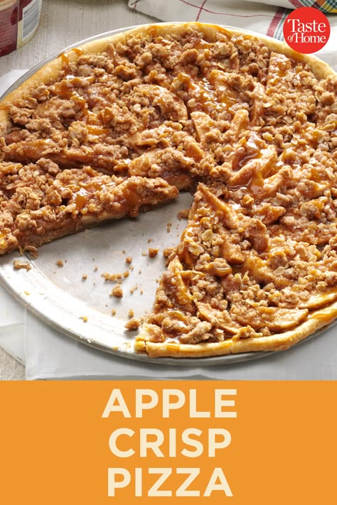 Apple Crisp Pizza Apple Crisp Pizza, Dessert Pizza Recipes, Fruit Pizza Recipe, Butter Caramel, Apple Dessert Recipes, Apple Crisp Recipes, Pizza Recipes Homemade, Dessert Pizza, The Bakery