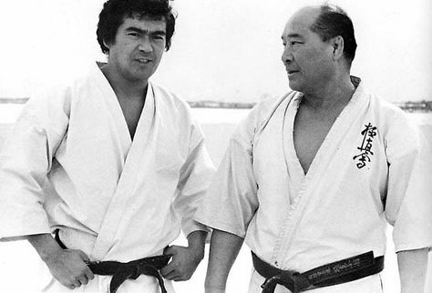 Sonny Chiba & Master Oyama Mas Oyama, Sonny Chiba, Judo Throws, Free Cash App Money, Kyokushin Karate, Samurai Warriors, Karate Martial Arts, Pencak Silat, Samurai Art