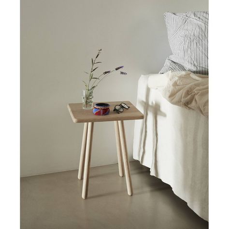 Apartment Registry, Oak Stool, Photo Deco, Casual Seating, Wooden Side Table, Table Stool, Wooden Stools, Deck Chairs, Fritz Hansen