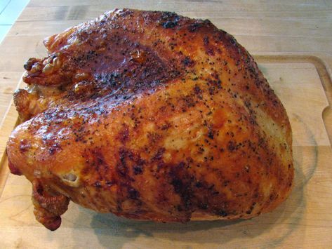 Rita's Recipes: The Juciest Turkey Breast Turkey Breast Recipes, Turkey In The Oven, Brined Turkey Breast, Cooking Turkey Breast, Roast Turkey Recipes, Best Thanksgiving Recipes, Brine Recipe, Recipes Oven, Oven Roasted Turkey