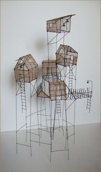 Sculptures Sur Fil, Wire Sculpture, Sculpture Installation, Land Art, Model Making, Wire Art, Little Houses, Art Plastique, Installation Art