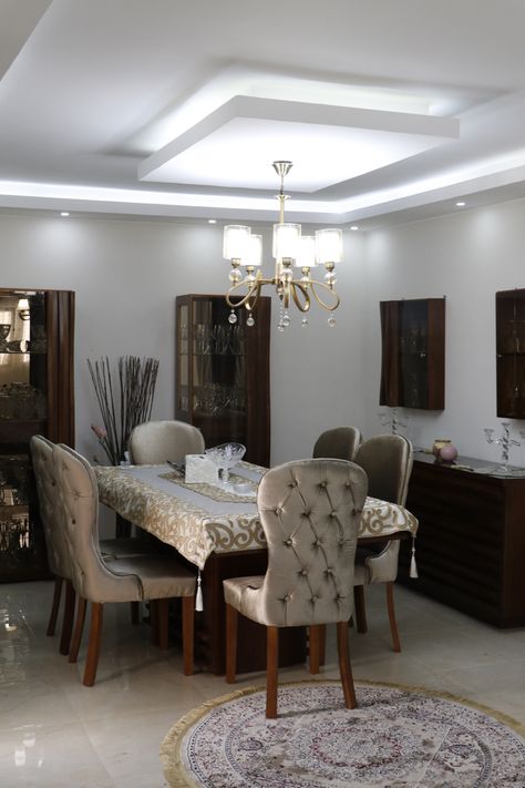 Dinning Room Gypsum Ceiling Design, Interior Gypsum Design, Dining Gypsum Ceiling Design, Dining Room Gypsum Ceiling Ideas, Pop Ceiling Design For Kitchen, Gypsum Ceiling Living Room, Ceiling Pop Design Living Rooms, Gypsum Ceiling Kitchen, Best Gypsum Ceiling Designs