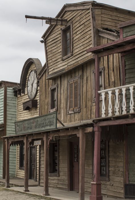 Old West Interior, Wild West Interior Design, Old West Architecture, Old Western Buildings, Old West Ranch, Old West Buildings, 1800s Western Aesthetic, Wild West Architecture, Western Town Aesthetic