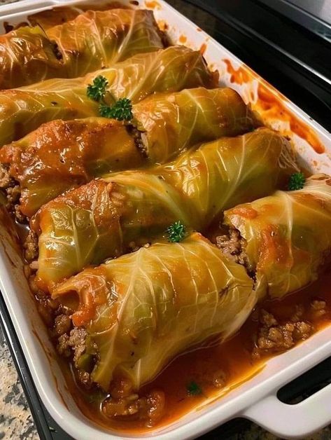 Cabbage Rolls Recipes, Stuff Cabbage, Cabbage Stuffed, Mince Dishes, Boiled Cabbage, Stuffed Cabbage Rolls, Rachael Ray Recipes, Cabbage Roll, Cabbage Rolls Recipe