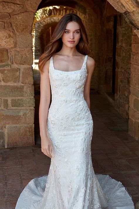 Kelly Faetanini | Kelly Faetanini - Ella | Kelly Faetanini Wedding Dress Floral Lace, Square Neck Wedding Dress, Luxe Wedding Dress, Fitted Lace Wedding Dress, Wedding Dress Floral, Kelly Faetanini, Flare Wedding Dress, Future Planning, Gown Designer