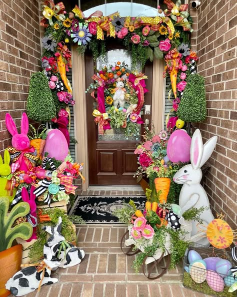 Easter Lawn Decorations, Easter Decorations Indoor, Colorful Easter Decor, Outside Easter Decorations Front Porches, Christmas Decor Ideas For Front Porch, Spring Christmas Tree Ideas, Easter Decorating Ideas For The Home, Spring Porch Decor Outdoor Decorations, Outside Easter Decorations