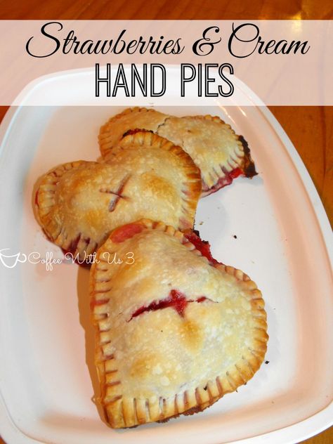 Strawberries and Cream Hand Pies- Easy, fun and portable mini pies! #handpies #strawberry Heart Shaped Strawberry, Strawberry Hand Pies, Valentines Recipes, Delicious Strawberry Cake, Individual Pies, Hand Pie Recipes, Strawberry Cream Cheese, Ginger Cookies, Mini Pies