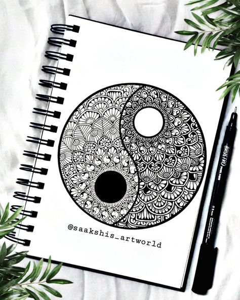 Yin And Yang Mandala Art, Yin Yang Art Drawings, Yinyang Mandala, Yin Yang Mandala, Heart Mandala, Wu Wei, Drawing Time, Mini Polaroid, Yin Yang Art