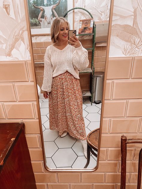 Maxi Dress With Cropped Sweater, White Sweater Over Dress, Sweater And Dress Outfit Layering, Chunky Sweater Over Dress, Sweater With Maxi Dress, Fall Maxi Skirt Outfits With Boots, Maxi Skirt With Sweater Outfit, Layering Sweaters Over Dresses, Floral Dress Winter Outfit