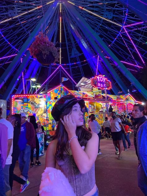 Fair Outfit Ideas Carnival Aesthetic, Cute Fair Picture Ideas, State Fair Instagram Pictures, Fair Photos Aesthetic, Fair Pics Aesthetic, Fair Carnival Outfit Ideas, Carnival Aesthetic Pictures, Cute Carnival Pictures, Instagram Fair Picture Ideas