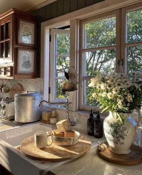 Cook At Home Aesthetic, Cottage Homes Decor, Feminine Home Aesthetic, Feminine House Aesthetic, Cottage Inspired Homes, Home Cooking Aesthetic, Feminine Kitchen, Homebody Aesthetic, Nature Homes